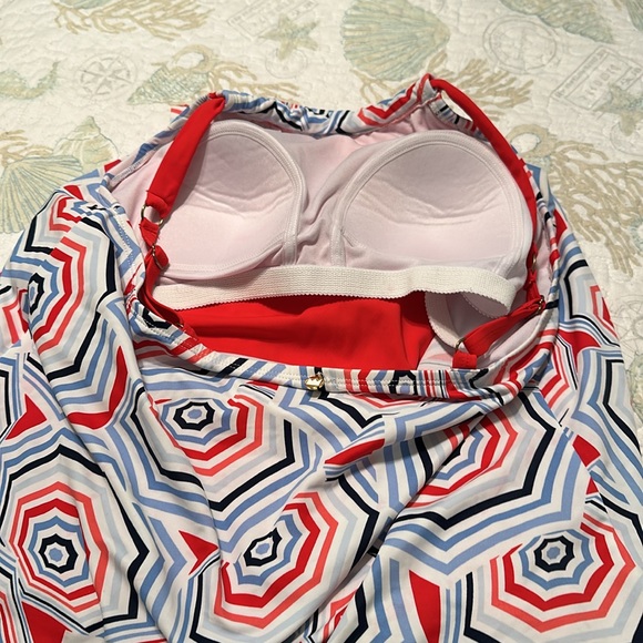 Geometric Patterned Tankini Top - Picture 2 of 6